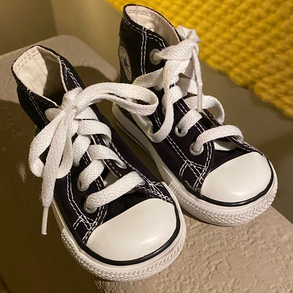 Baby/Toddler Size 4 Converse Like New
